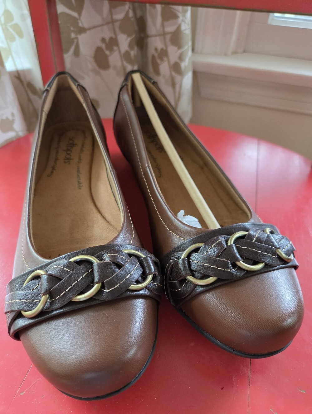 NWT Softspots Posie Flats - Tobacco
